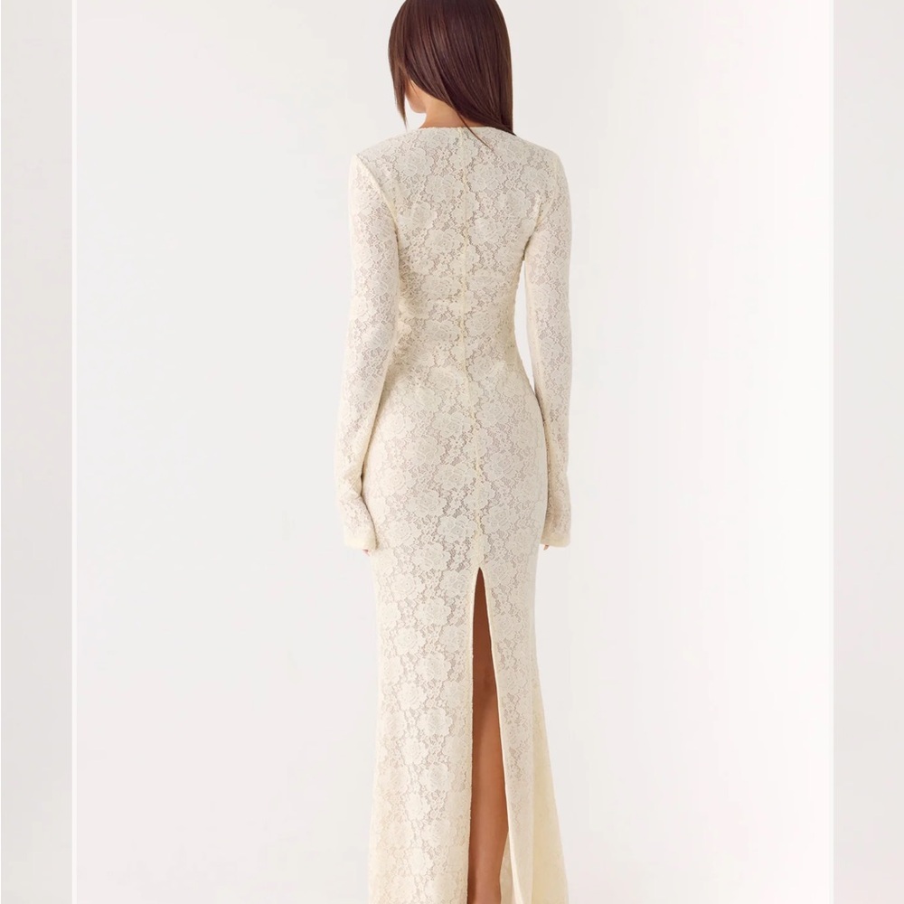 Long Sleeve V-Neck Lace Maxi Dress - Cream - Picture 2 of 7